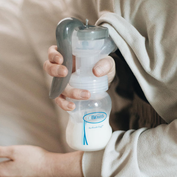 Dr Browns Manual Breastpump Softshape Silicone Shield+Bottle